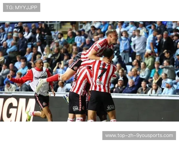 利物浦围攻桑德兰球门，迪亚斯抽射被门将托起