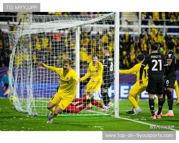 尤文抢断后发动快速反击,麦肯尼传中未能形成威胁 尤文抢断后发动快速反击,麦肯尼传中未能形成威胁